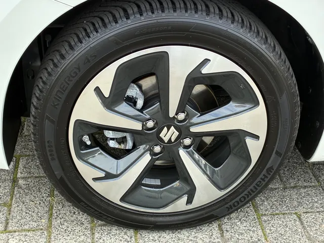 Suzuki Swift 1.2 Style SH Automaat | Stoelverw. | Adapt. Cruise | All-seasons