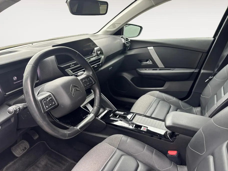 Citroën C4 1.2 Puretech Shine AUTOMAAT NAVI AIRCO CAMERA PARKEERSENSOREN CRUISE CONTROLE APPLE CARPLAY ANDROID AUTO HOGE INSTAP ZEER MOOIE AUTO