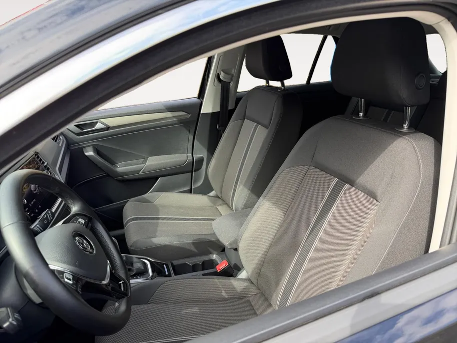 Volkswagen T-Roc 1.5 TSi DSG7-autom. Sport Navi | Apple Carplay/Android Auto | Trekhaak | Climate Control | Cruise Control | Etc.