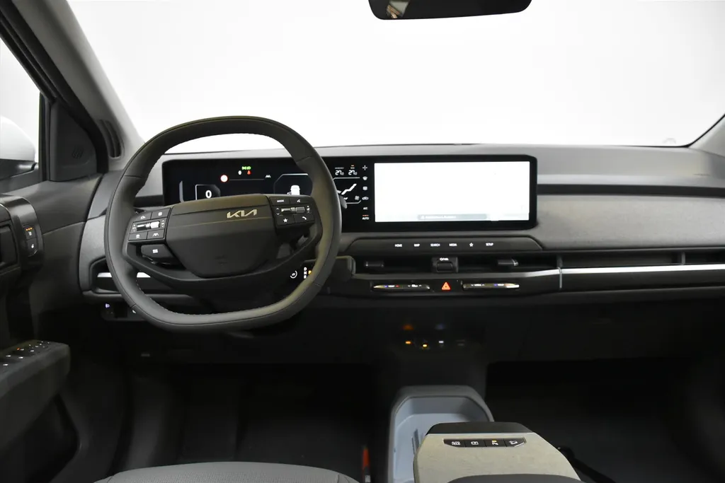 Kia EV3 58,3 kWh 204pk Plus Advanced