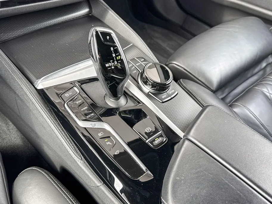 BMW 5 Serie Sedan 530e M-Sport Pro