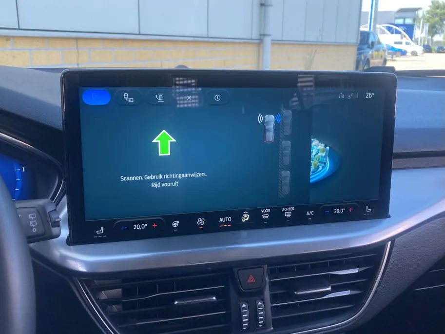 Ford Focus 1.0 EcoBoost Hybrid 125 pk Titanium X Wagon AGR stoelen - Navigatie - Apple Carplay/ Android Auto - Winter Pack - 17inch LM Velgen