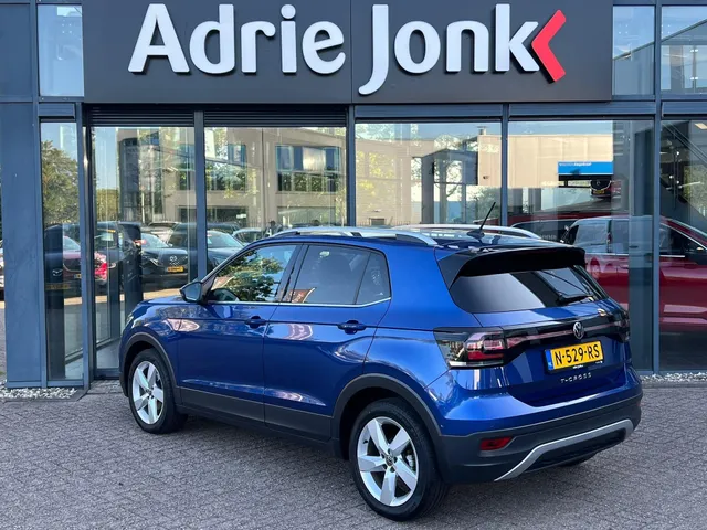 Volkswagen T-Cross 1.0 TSI Life AUTOMAAT | NAVIGATIE | APPLE CARPLAY | ANDROID AUTO | 17 INCH LMV | STOELVERWARMING | ADAPTIVE CRUISE CONTROL |