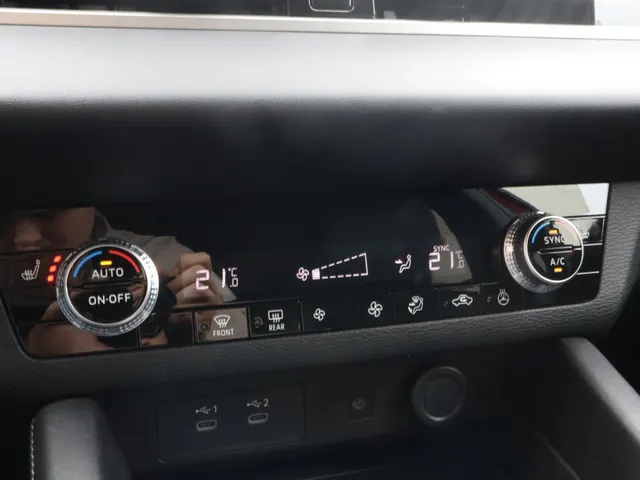 Mitsubishi Outlander 2.4 PHEV First Edition Trekhaak | All Seasonbanden