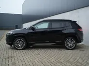 Jeep Compass 4xe 240 PK Hybrid Summit | Leder | Winter | Navi | Premium | 19'