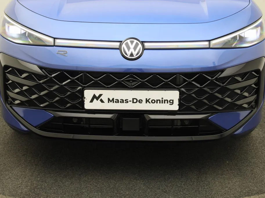Volkswagen T-Roc 1.5eTsi/150PK R Line First Edition Black Style DSG · Navigatie · 360°Camera + Parkeersensoren · Stoel- & stuurverwarming · Garantie t/m 28-11-2027 · EXTRA INRUILKORTING