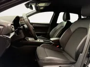 CUPRA Leon 1.5 PHEV Business 204PK AUTOMAAT | Elektrische actieradius tot 125km WLTP | Navigatie | Apple Carplay & Android Auto | Adaptive Cruise Control | Climate Control | Parkeersensoren voor & achter | 18'' Lichtmetalen velgen | Strakke auto