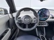 MINI Cooper 3-deurs Electric Cooper E Favoured L 40.7 kWh