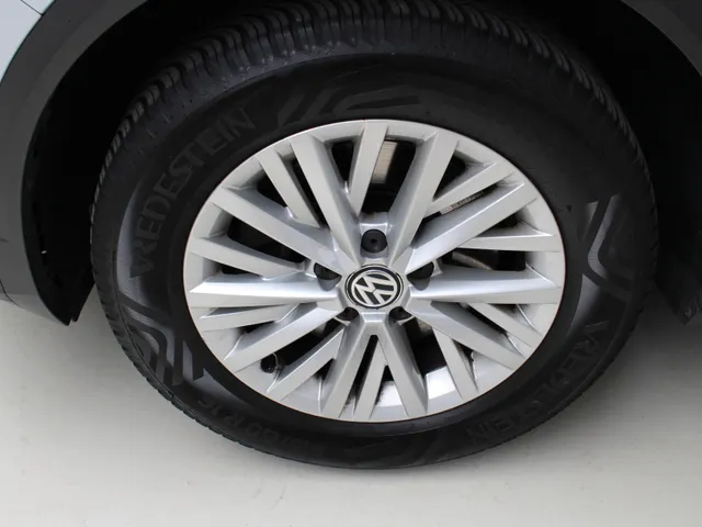 Volkswagen T-Roc 1.0 TSI Style | Airco | Navigatie | Trekhaak | PDC