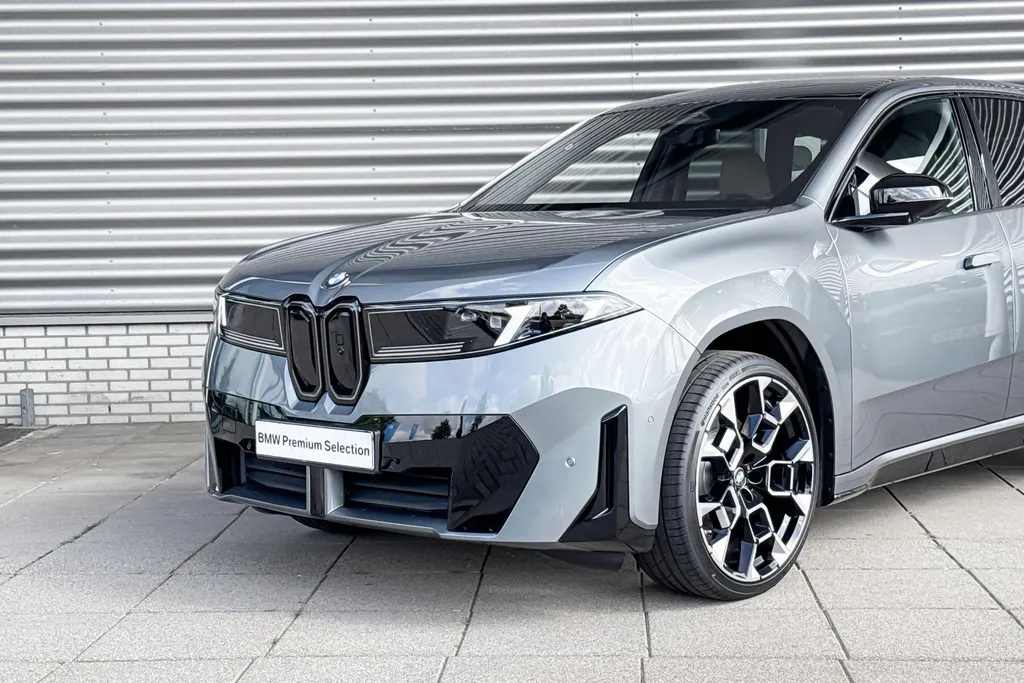 BMW iX3 40 eDrive 83 kWh