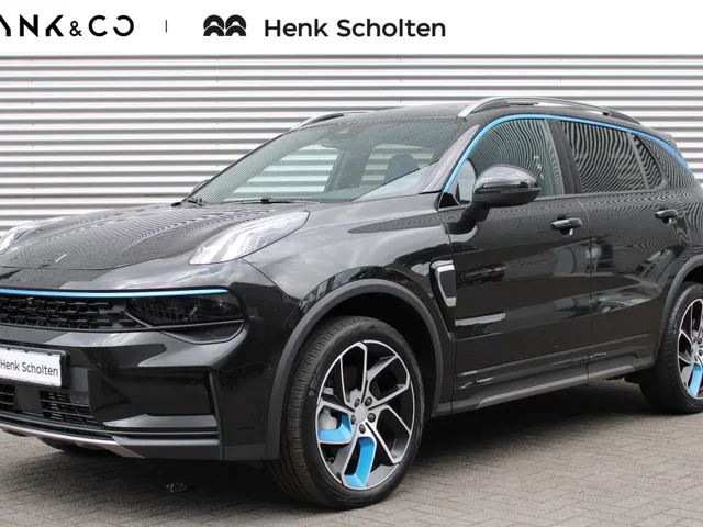 Lynk & Co 01