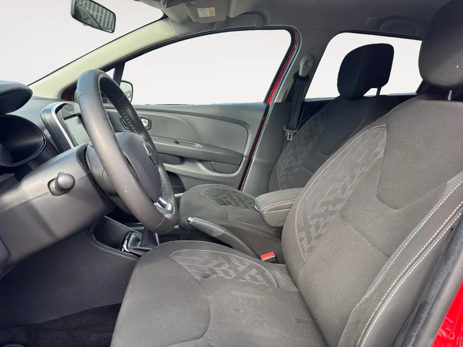 Renault Clio 0.9 TCe Limited | Zeer Goed Onderhouden | Airco | Parkeersensoren | Navigatie | Bluetooth | Cruise Control | 12 maanden garantie! |