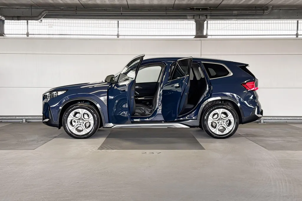 BMW iX1 eDrive20 Pure Edition 67 kWh