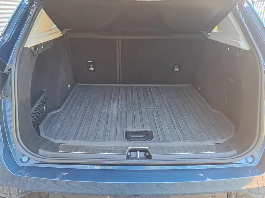 Lynk & Co 01 1.5 | Panoramadak | Navi | Trekhaak | Camera 360 | Climate Control | Automaat | SOH 92,4%