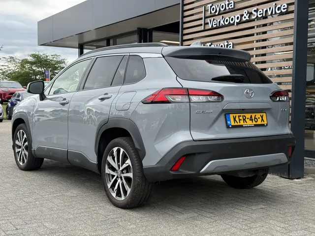 Toyota Corolla Cross Hybrid 140 Style | Panoramadak | Leer | PDC V+A
