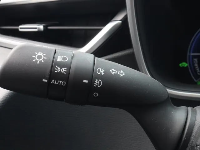 Toyota Corolla Touring Sports Hybrid 140 GR Sport | Schuif/Kantel Dak | Headup Display | Apple/Android Auto |