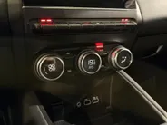 Renault Captur 145PK E-Tech Hybrid SL Rive Gauche Automaat | Schuif/Kantel Dak | Trekhaak | Stoel & Stuurwiel Verwarming | 9,3' Navi | Digital Cockpit | Stoel & Stuurwiel Verwarming | Adaptive Cruise Control |