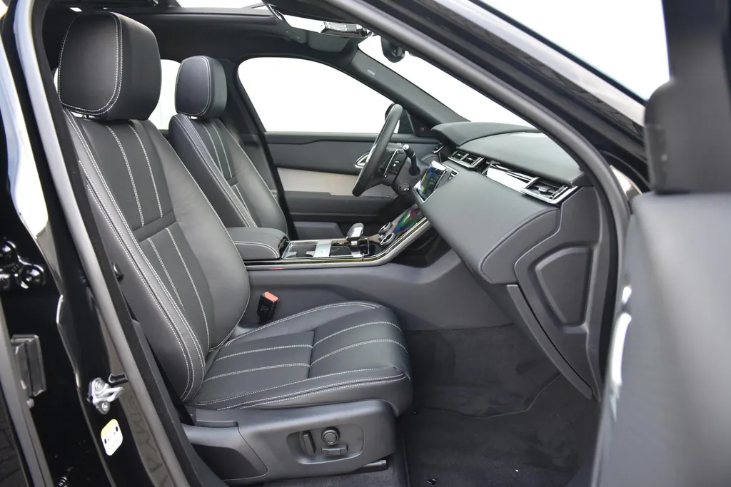 Land Rover Range Rover Velar P400e R-Dynamic SE