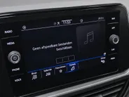 Volkswagen T-Roc 1.0TSI/115PK Life Edition · Apple/Android Car Play · Camera + Parkeersensoren · Keyless · Garantie t/m 27-06-2028 of 100000km.