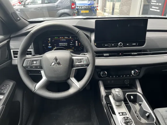 Mitsubishi Outlander 2.4 PHEV Intense+