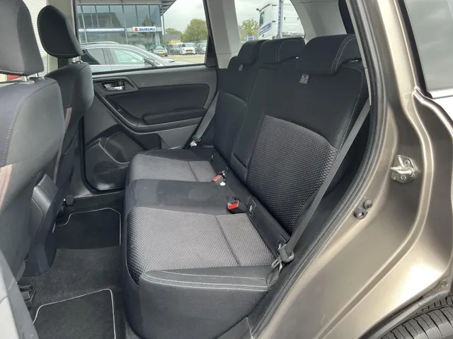 Subaru Forester 2.0 Luxury Plus Eyesight Automaat | Trekhaak | 17' LM Velgen | Climate Control | Elek. Schuif/Kantel Dak