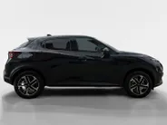 Nissan Juke 1.6 Hybrid N-Connecta | Nieuwe auto| Licht metalen velgen| Automaat| Navigatie| Camera| Parkeersensoren voor en achter| Stuur verwarming| Stoel verwarming| Vooruit verwarming|