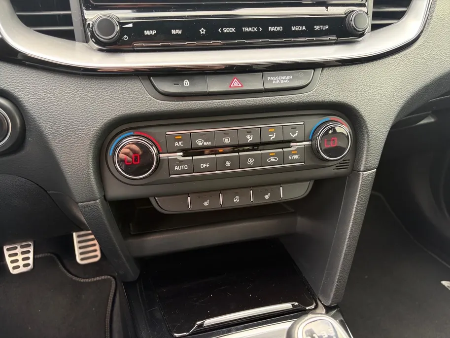 Kia Ceed Sportswagon 1.0 T-GDi GT-Line Business Edition | *1E EIGENAAR | FABRIEKSGARANTIE | APPLE CARPLAY/ ANDROID AUTO | JBL SOUND | STOF/LEDER | NAVI | CAMERA | LMV | ETC…