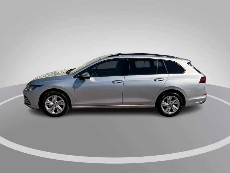 Volkswagen Golf Variant 1.0eTSI/110PK Life DSG · Navigatie · Camera + Parkeersensoren · Apple/Android Car Play · Stoelverwarming · Elektrische stoelverstelling ·