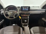 Dacia Sandero 90PK TCe Comfort | Apple CarPlay/Android Auto | Airco | Cruise Control | Full LED | Armsteun | Elektrische Ramen & Spiegels | Licht & Regen Sensor |