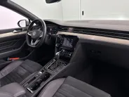 Volkswagen Passat Variant 1.5 TSI R-Line Business + DSG Automaat | Panoramadak | Trekhaak | Elektrische Stoelen
