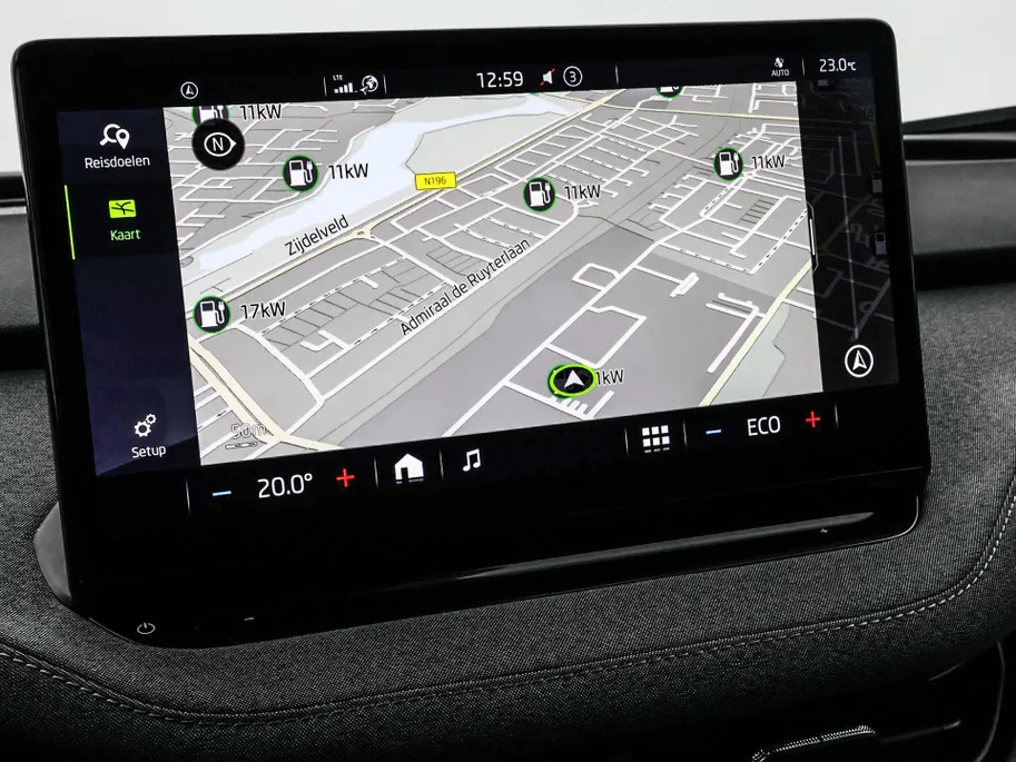 Škoda Enyaq iV 50 150pk Selection · Camera · Apple/Android Car Play · Cruise Control · Sfeerverlichting · 19'Velgen · Navigatie ·