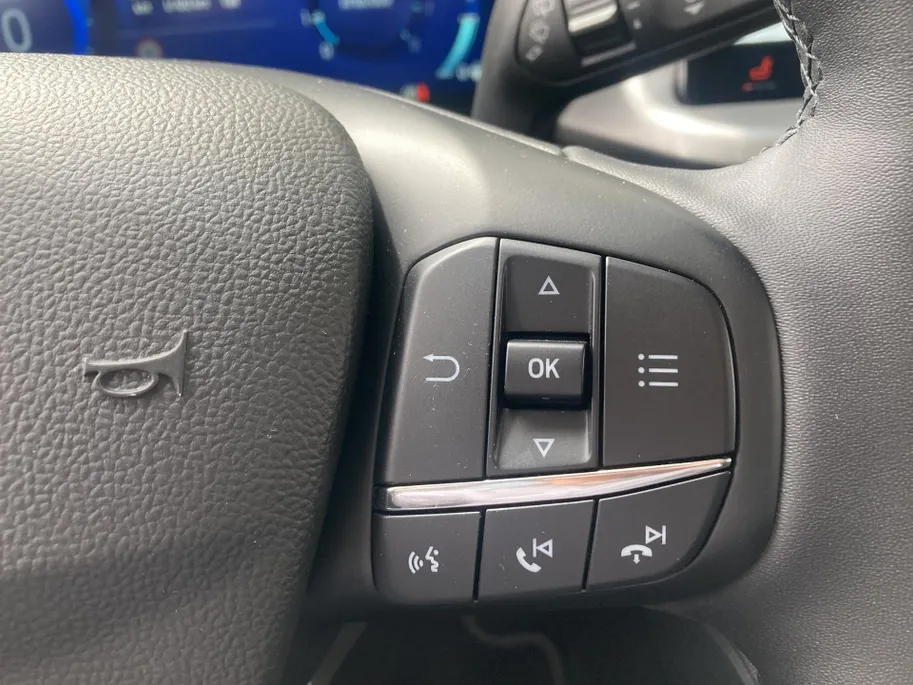 Ford Focus 1.0 EcoBoost Hybrid 155pk Automaat TitaniumX Wagon Groot Navigatie - Winter pakket - AGR bestuurdersstoel