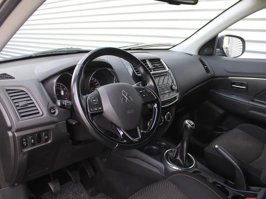 Mitsubishi ASX 1.6 Cleartec Invite+ | 18' LM | Clima | Cruise | Licht-/regensensor |