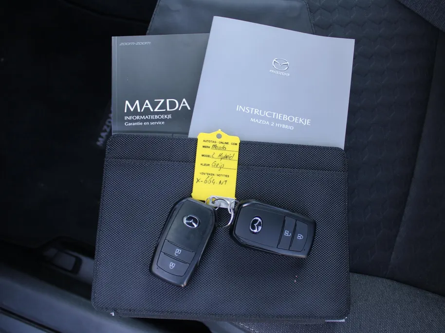 Mazda 2 Hybrid 1.5 Agile | Stuur-/stoelverwarming | Camera | 15' LM | Cruise adapt. | Airco |