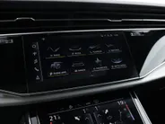 Audi Q7 55 TFSIe 381pk Quattro Pro Line S Panoramadak · Trekhaak · Luchtvering · B&O · Leder Valcona · Elek. Stoelen + Geheugen Bestuurder · 21'' Inch · 360 Camera · SOH 97,2% · · EXTRA INRUILKORTING ·
