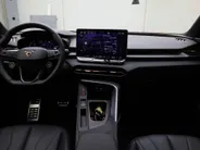 CUPRA Terramar 1.5TSIe-Hybrid 272PK VZ America s CUP · Panoramadak · Leder · 360°Camera + Parkeersensoren · Garantie t/m 26-06-2027