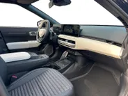 Kia EV4 Hatchback GT-PlusLine 81.4 kWh | Schuif/kanteldak | Lederen bekleding | 360 Graden camera | Head up display | Elektrische achterklep | Elektrische stoel verstelling met geheugen | Stoel verwarming + ventilatie voor | Dodehoek camera | Draadloze oplader | 