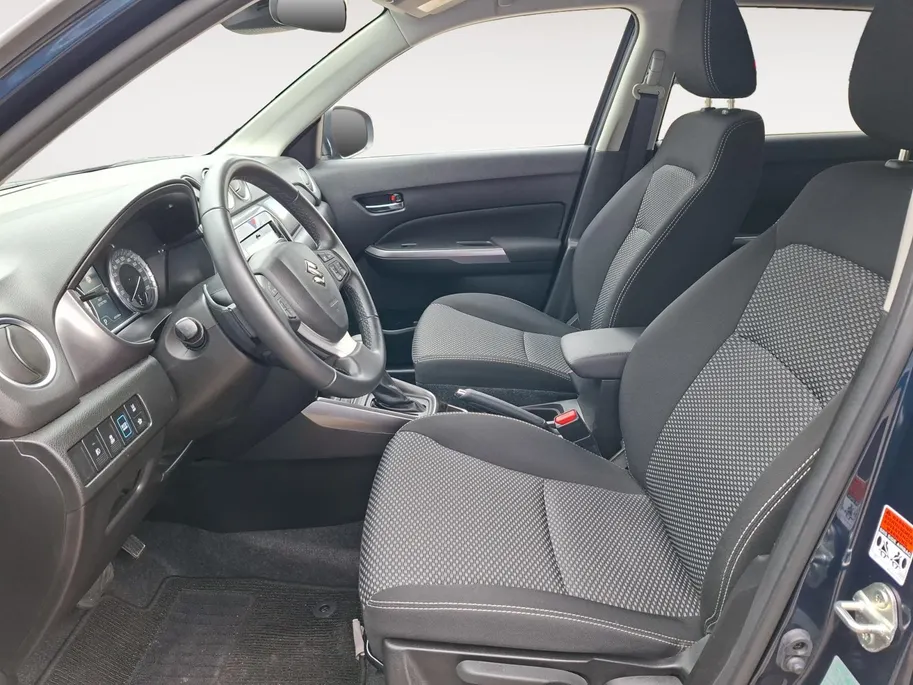 Suzuki Vitara 1.5 Hybrid Select Rhino Edition automaat | Hoge instap | Navigatie | Stoelverwarming | Adaptieve cruise control
