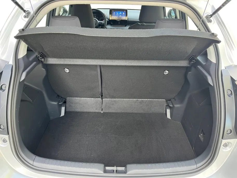 Toyota Yaris 1.5 Hybrid 115 Active | Apple Carplay | Android Auto | Parkeercamera | Parkeersensoren | Stoelverwarming