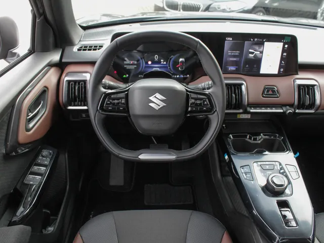 Suzuki e Vitara Style 61 kWh | € 2000,- Voordeel! | Alle kleuren leverbaar!