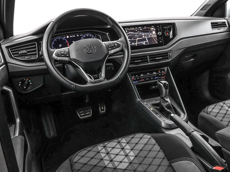 Volkswagen Polo 1.0 TSI 95pk DSG R-Line · Camera · Matrix LED · ACC · Stoelverwarming · Apple/Android Car Play · Sfeerverlichting · Verkeersbord Detectie ·