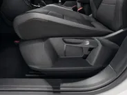 Volkswagen T-Roc 1.5 TSI 150pk DSG Sport · Camera · Trekhaak · Navigatie · Stoelverwarming · 18'' Inch ·