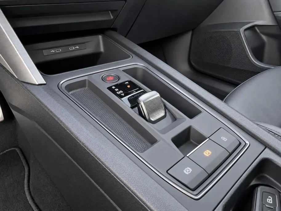 CUPRA Formentor 1.4 245pk DSG e-Hybrid VZ Performance · Panoramadak · Leder · 360 Camera · Elek. Voorstoel · Elek. Achterklep · Stoelverwarming · 19'' Inch ·
