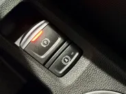 Renault Captur 145PK E-Tech Full Hybrid Esprit Alpine Automaat | Google Built-in | Climate Control | Stuurwielverwarming | Adaptive Cruise Control | Apple CarPlay/Android Auto | Lichtmetalen Velgen | Camera | Parkeersensoren |