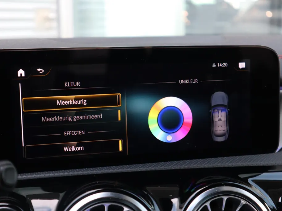 Mercedes-Benz CLA 200 Business Solution AMG