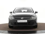 Volkswagen Golf 1.0 eTSI 110pk DSG Life Business · Camera · Keyless · Dodehoeksensor · Apple/Android Car Play · Clima · Navigatie · Garantie t/m 12-10-2026 of 60.000km