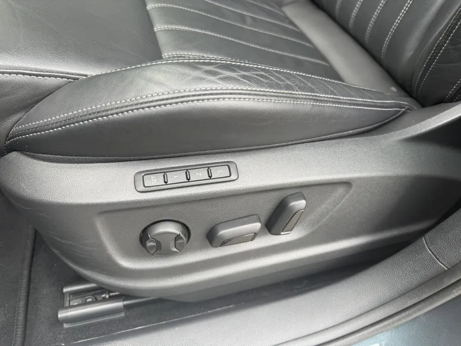 Škoda Karoq 1.5 TSI ACT Business Edition Plus memory stoelen