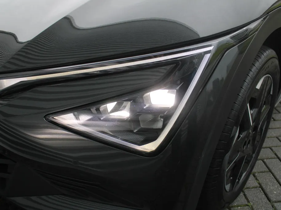 Kia EV6 Air 84 kWh | Stuur-/stoelverwarming | Camera | Cruise adapt. | Telefoonlader | Clima | Navi | 19' LM | LED | Apple Carplay/Android Auto |