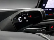 Volkswagen Tayron 1.5eHybrid 200kW/272PK Elegance · Trekhaak · 360°Camera + Parkeersensoren · Apple/Android Car Play · Garantie t/m 13-08-2027