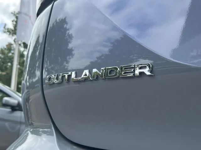 Mitsubishi Outlander 2.4 PHEV Intense+